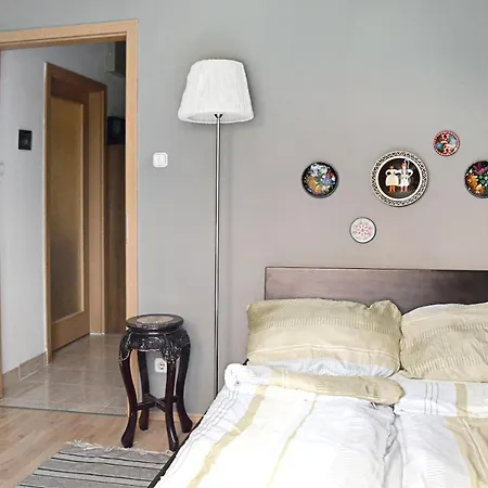 Ilka Garden Appartement *